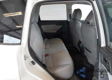 2014 Subaru Forester 2.5I Premium z USA, uszkodzony, nr VIN JF2SJAGC2EH507858